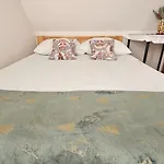 Bed & Breakfast U Pajakow