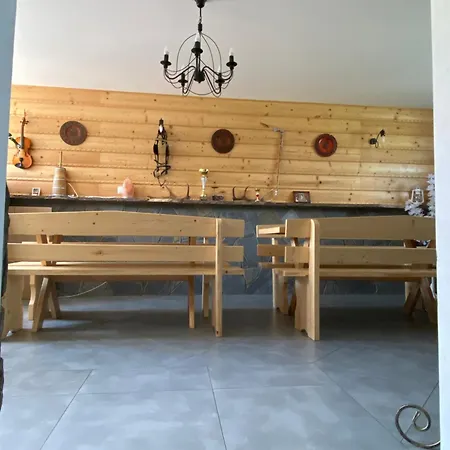U Pająków * Skrzypne